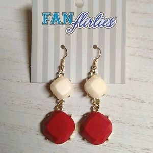 😻 3 For $15 Maroon & White 2 Gem Dangles